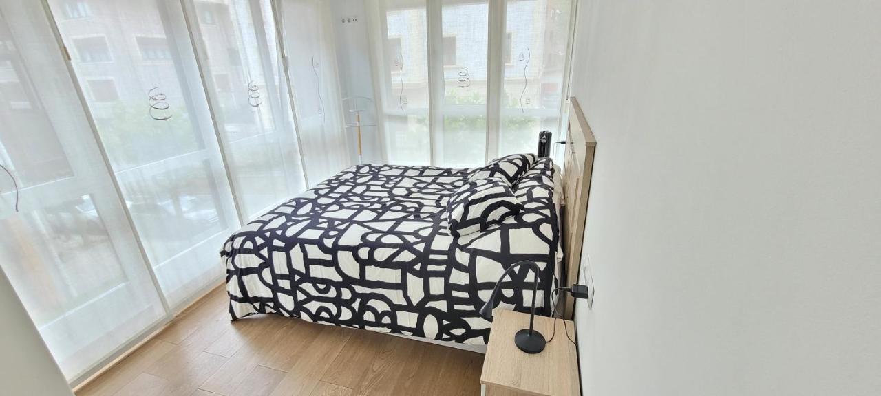 Stay Home Getxo Metro And Beach Ngoại thất bức ảnh